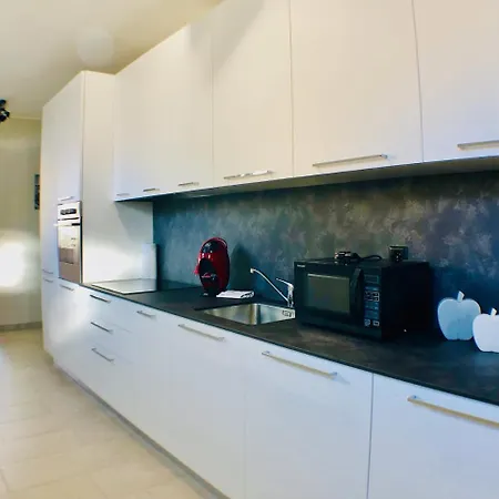 Apartment Maraini By Quokka 360 - Strategic Location Near Station *