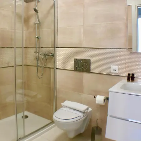 Maraini By Quokka 360 - Strategic Location Near Station Apartment *