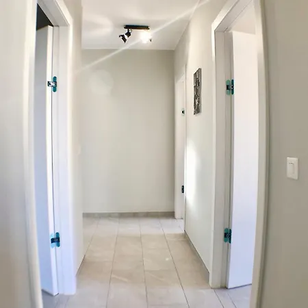 Maraini By Quokka 360 - Strategic Location Near Station Apartment